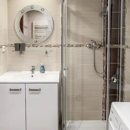 Laura's Апартаменты *